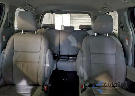 2017 Toyota Sienna Xle from USA, damaged, VIN 5TDDZ3DCXHS157606